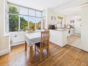 Dining Room- click for photo gallery